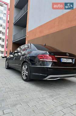 Седан Mercedes-Benz E-Class 2010 в Львове