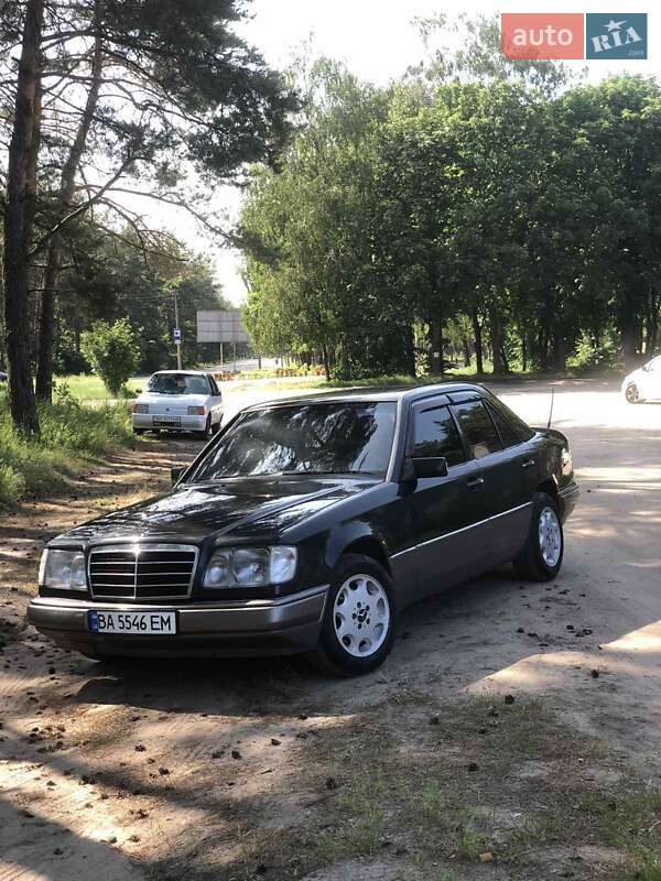 Mercedes-Benz E-Class 1995