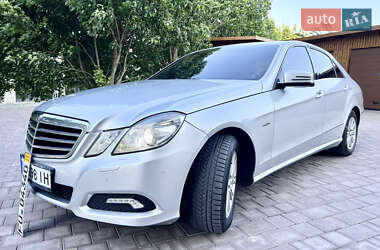 Седан Mercedes-Benz E-Class 2010 в 