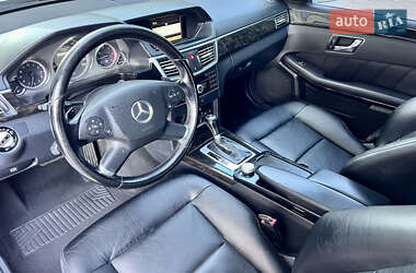 Седан Mercedes-Benz E-Class 2010 в 