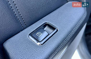 Седан Mercedes-Benz E-Class 2010 в 