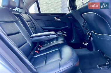 Седан Mercedes-Benz E-Class 2010 в 