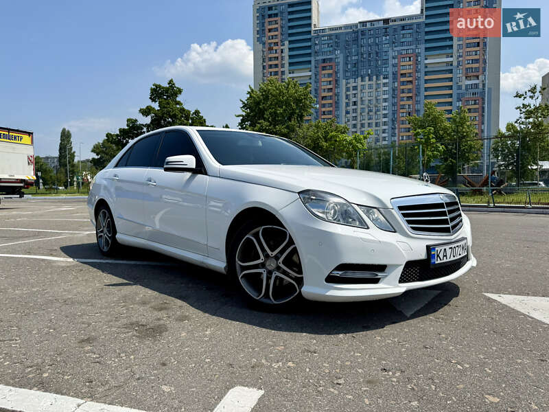 Mercedes-Benz E-Class 2012