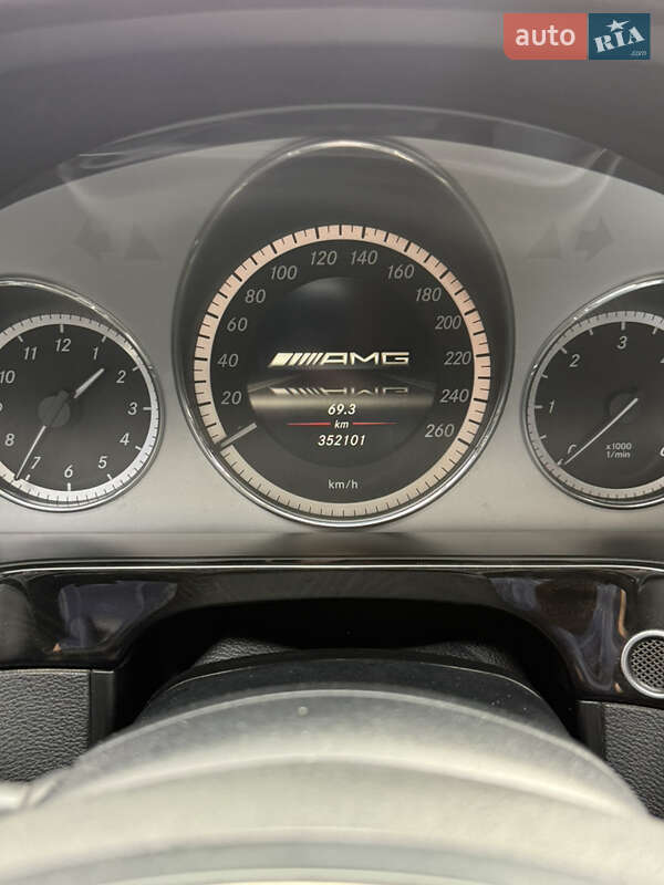 Седан Mercedes-Benz E-Class 2012 в Киеве