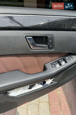 Седан Mercedes-Benz E-Class 2009 в 