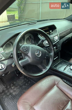 Седан Mercedes-Benz E-Class 2009 в 