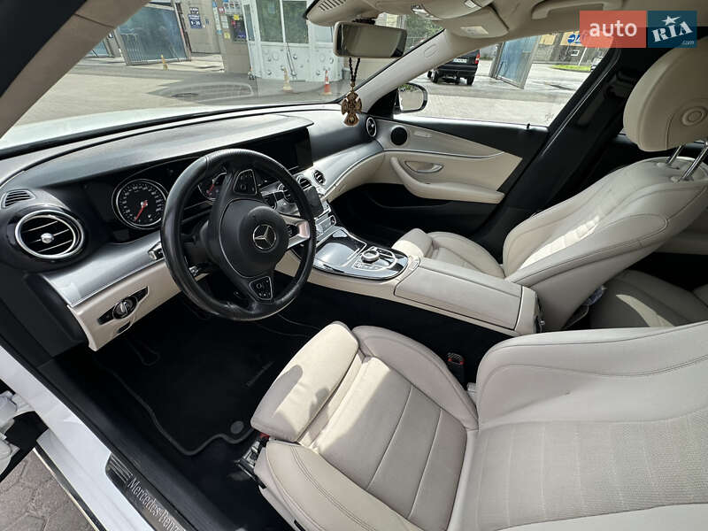 Седан Mercedes-Benz E-Class 2016 в Луцке