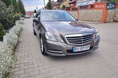 Универсал Mercedes-Benz E-Class 2011 в 