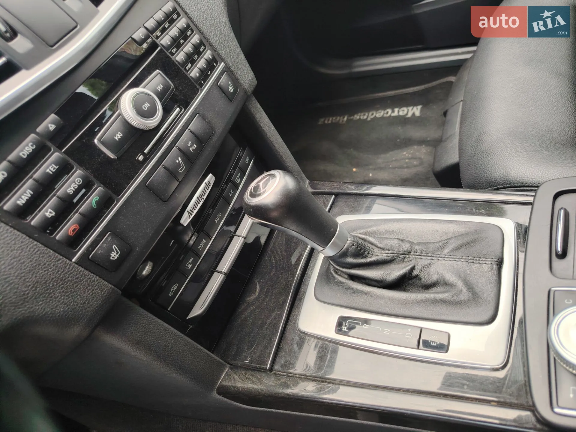 2011 Mercedes-Benz E-klasse - мініатюра 18