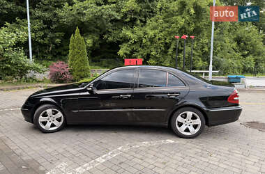Седан Mercedes-Benz E-Class 2002 в 