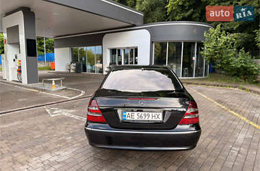 Седан Mercedes-Benz E-Class 2002 в 