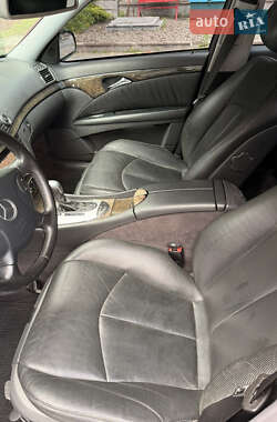 Седан Mercedes-Benz E-Class 2002 в 