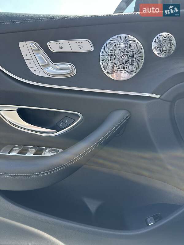 Купе Mercedes-Benz E-Class 2020 в Києві фото 3 Купе Mercedes-Benz E-Class 2020 в Києві