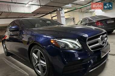 Седан Mercedes-Benz E-Class 2016 в 