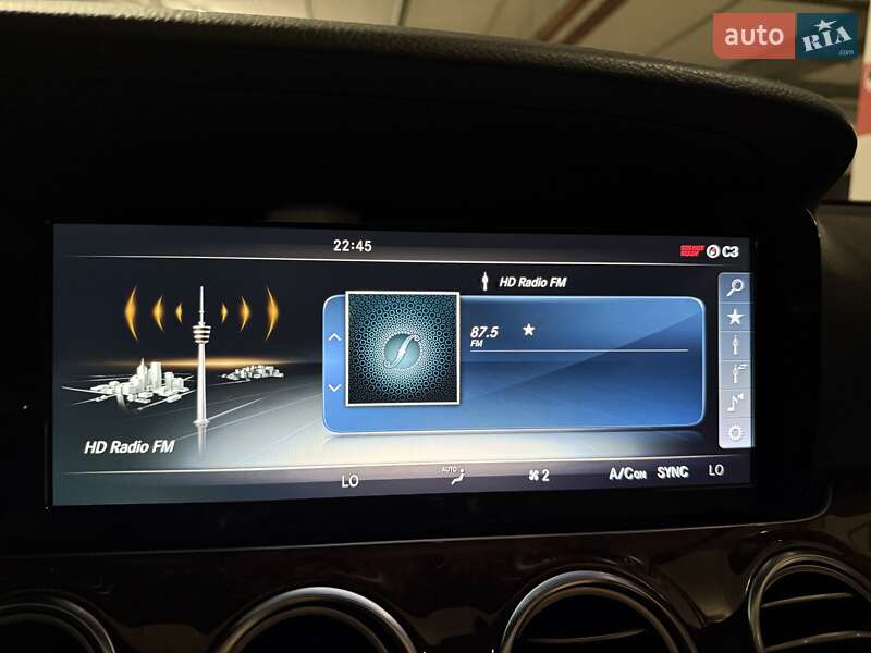 Седан Mercedes-Benz E-Class 2016 в Киеве