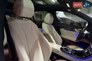 Седан Mercedes-Benz E-Class 2016 в 