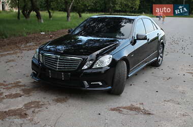 Седан Mercedes-Benz E-Class 2010 в 