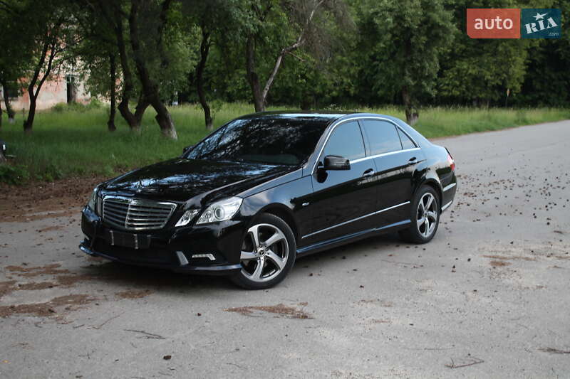 Mercedes-Benz E-Class 2010