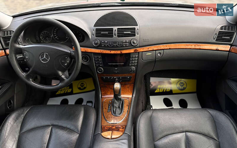 Седан Mercedes-Benz E-Class 2002 в Мукачевому