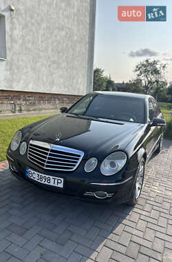 Седан Mercedes-Benz E-Class 2006 в Львове