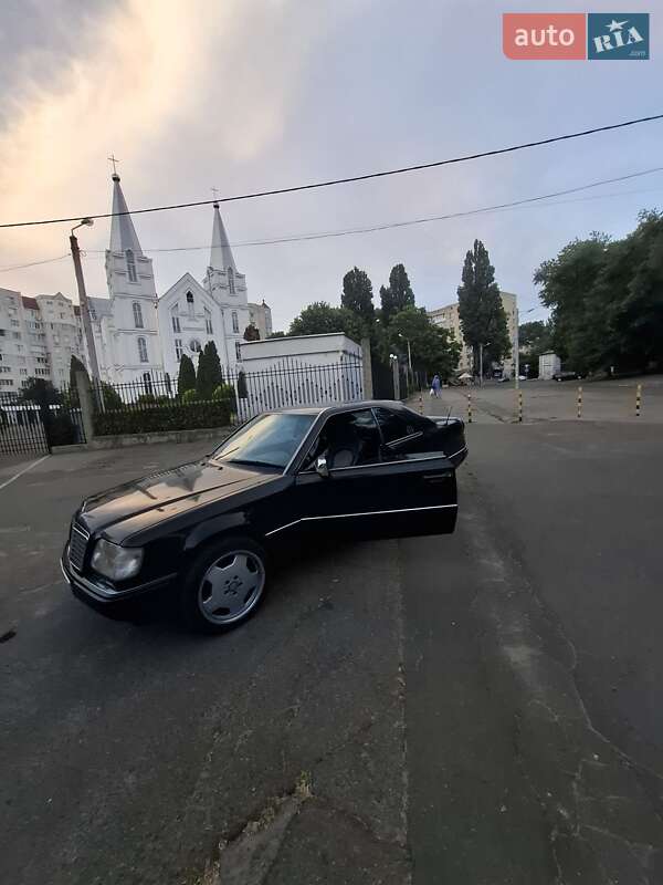 Купе Mercedes-Benz E-Class 1994 в Одессе