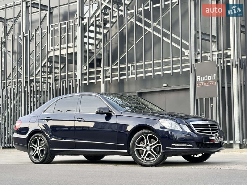 Mercedes-Benz E-Class 2011