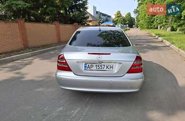 Седан Mercedes-Benz E-Class 2003 в 