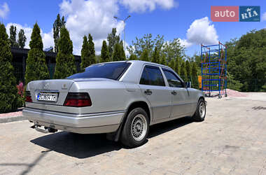 Седан Mercedes-Benz E-Class 1994 в 