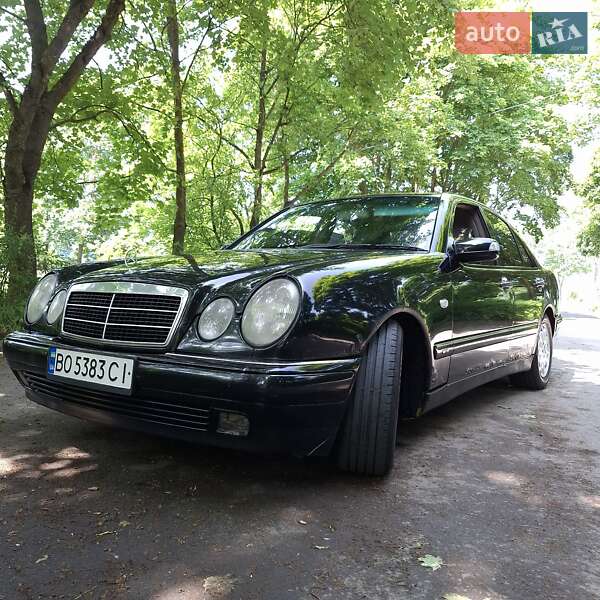 Mercedes-Benz E-Class 1998