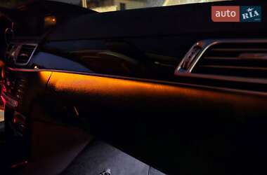 Седан Mercedes-Benz E-Class 2011 в 