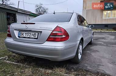 Седан Mercedes-Benz E-Class 2002 в 