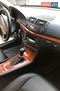 Седан Mercedes-Benz E-Class 2007 в 
