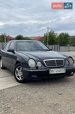 Седан Mercedes-Benz E-Class 2000 в Самборі