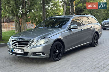 Универсал Mercedes-Benz E-Class 2010 в 