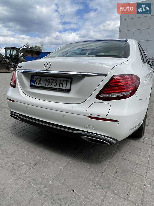 Седан Mercedes-Benz E-Class 2019 в Запоріжжі