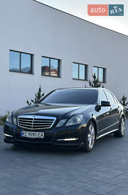 Седан Mercedes-Benz E-Class 2012 в Луцьку