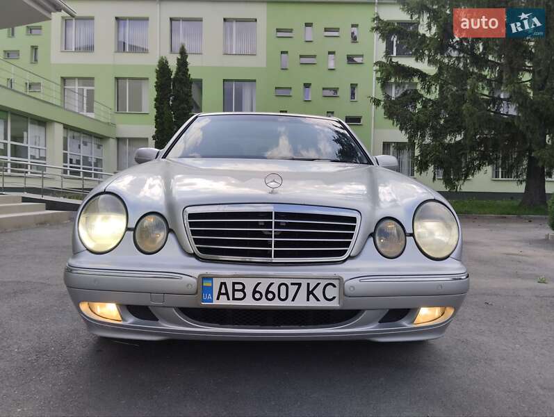 Седан Mercedes-Benz E-Class 2002 в Тульчине