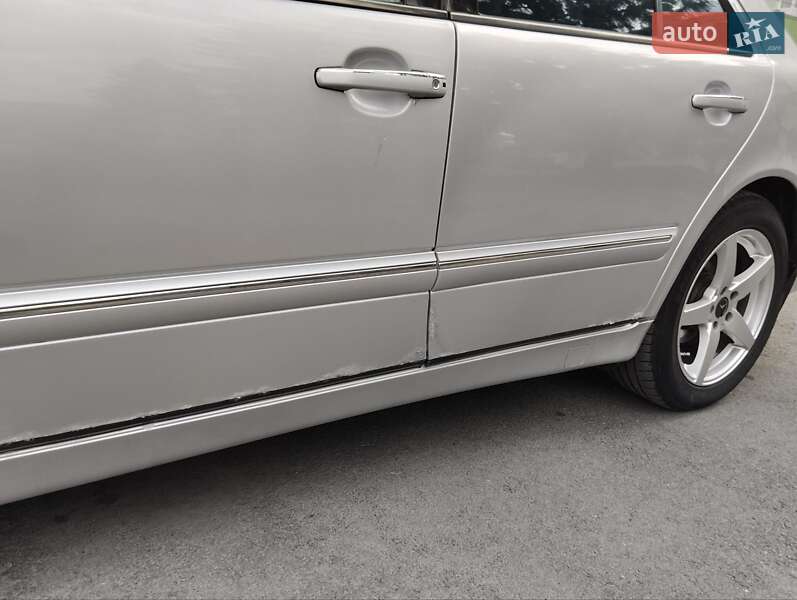 Седан Mercedes-Benz E-Class 2002 в Тульчине