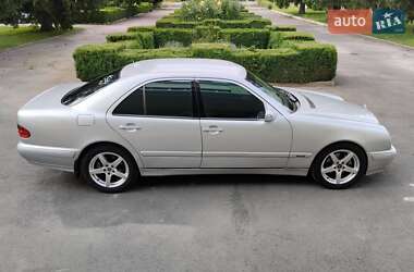 Седан Mercedes-Benz E-Class 2002 в Тульчині
