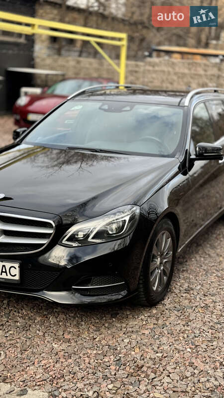 Універсал Mercedes-Benz E-Class 2013 в 