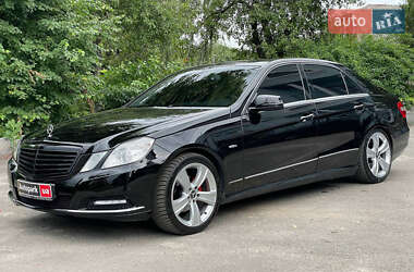 Седан Mercedes-Benz E-Class 2011 в Києві