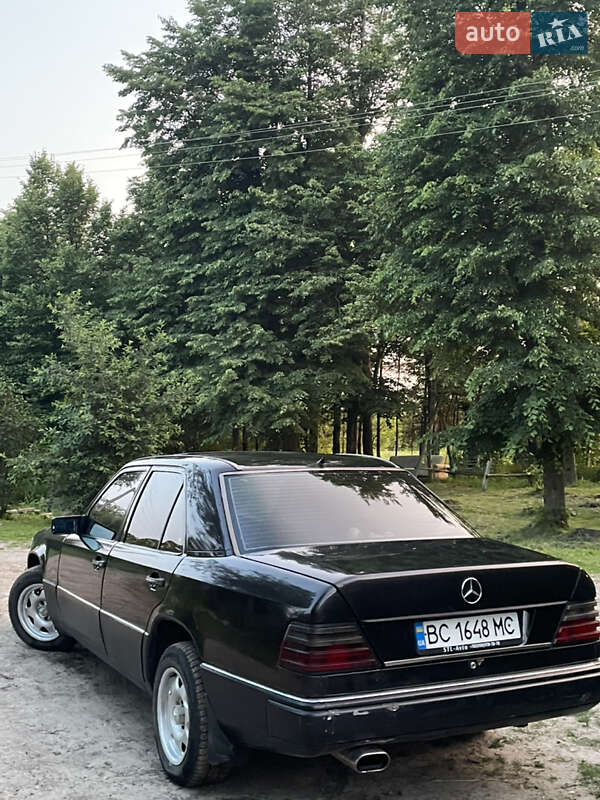 Седан Mercedes-Benz E-Class 1990 в Золочеві фото 11 Седан Mercedes-Benz E-Class 1990 в Золочеві