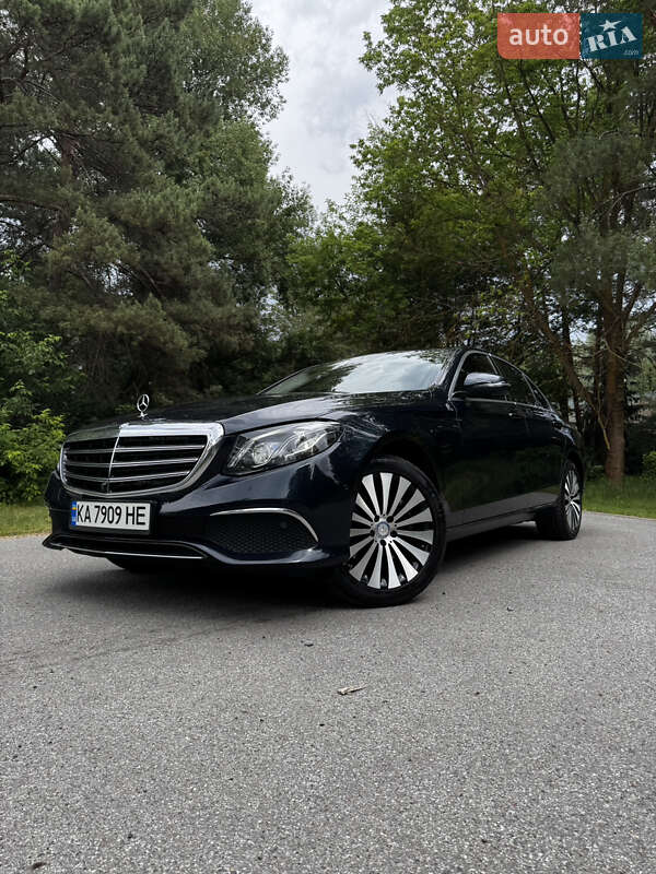 Седан Mercedes-Benz E-Class 2016 в Кропивницком