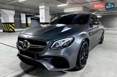 Седан Mercedes-Benz E-Class 2018 в Дніпрі