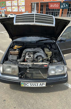 Седан Mercedes-Benz E-Class 1989 в 
