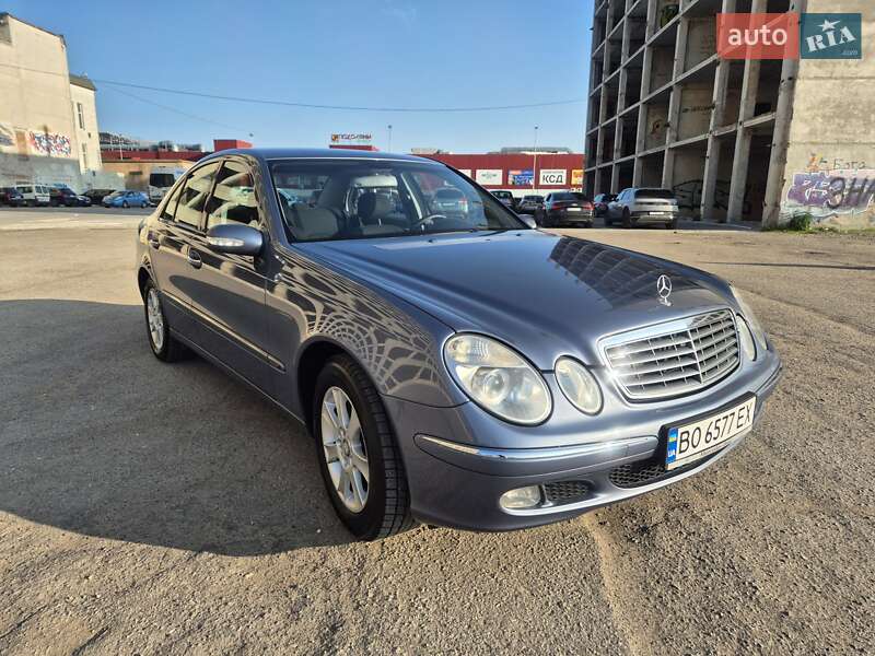 Седан Mercedes-Benz E-Class 2004 в Тернополе