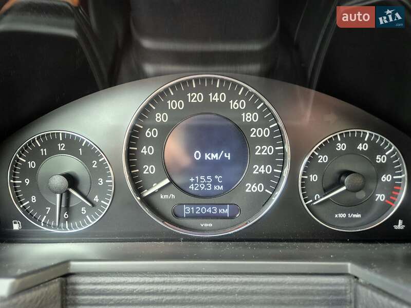 Седан Mercedes-Benz E-Class 2004 в Тернополе