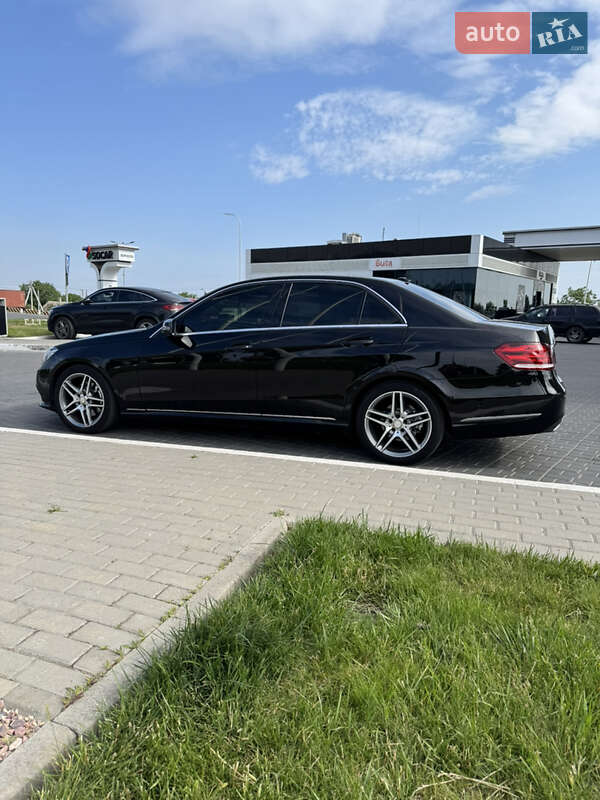 Седан Mercedes-Benz E-Class 2013 в Одесі