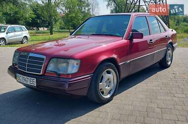 Седан Mercedes-Benz E-Class 1994 в Дрогобыче