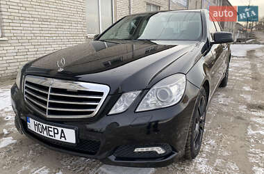Седан Mercedes-Benz E-Class 2009 в Львові
